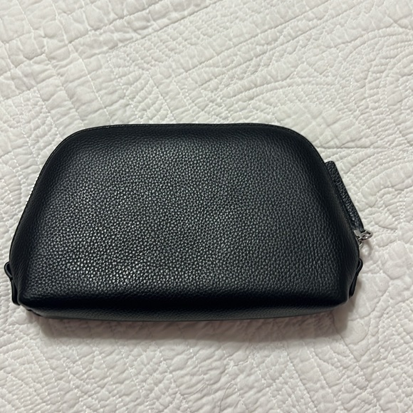 Tumi cosmetic bag _ small - Picture 2 of 3